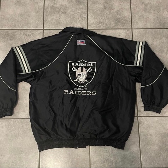 Jacket - Picture 2 of 4